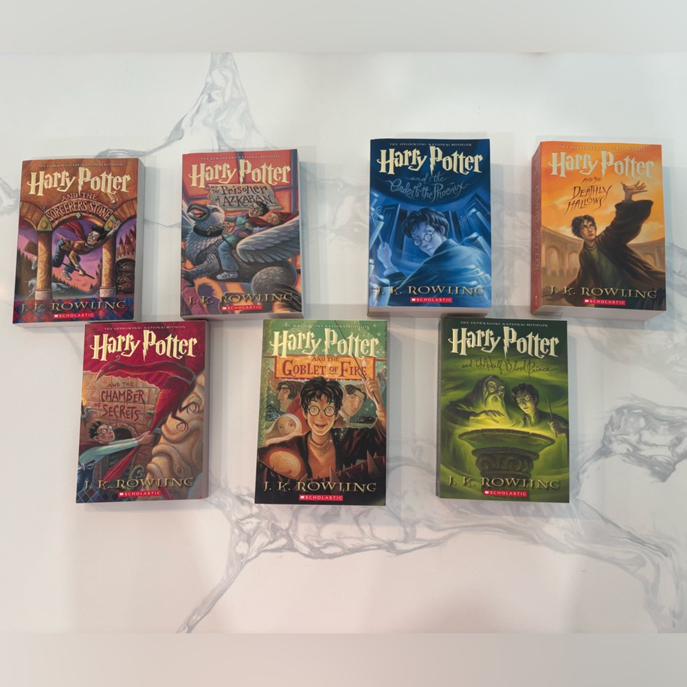 Scholastic Harry Potter Book Set